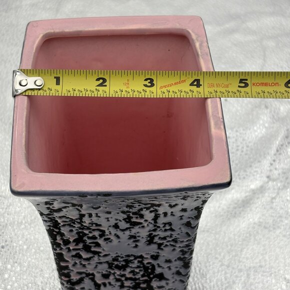 VTG McCoy Pottery Vase Pink Black Speckled Ceramic‎ Mid-Century Modern Signed - Picture 5 of 14